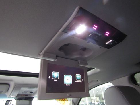 Used 2019 Chevrolet Tahoe LT image 23