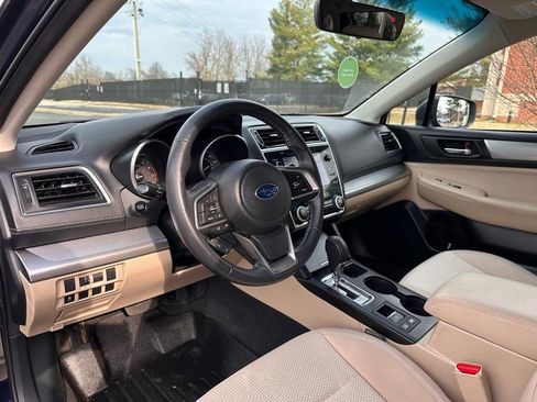 Used 2018 Subaru Outback 2.5i Premium image 14