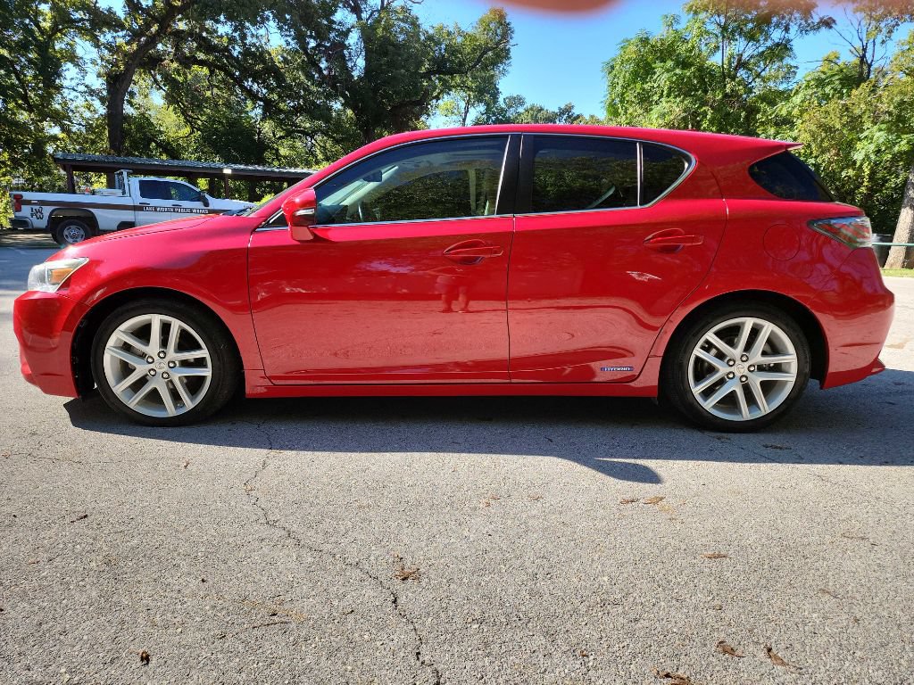 Used 2015 Lexus CT 200h w/ Seat Comfort Package FWD image 4