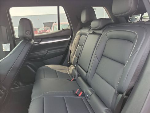 New 2027 GMC Terrain Elevation w/ Elevation Premium Package FWD image 42