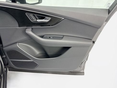 Certified 2025 Audi Q7 2.0T Premium Plus w/ Premium Plus Package image 24