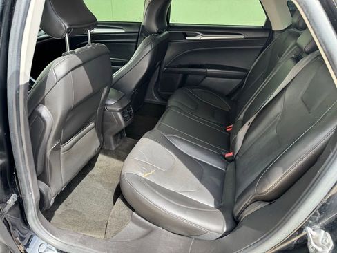 Used 2016 Ford Fusion Titanium FWD image 13