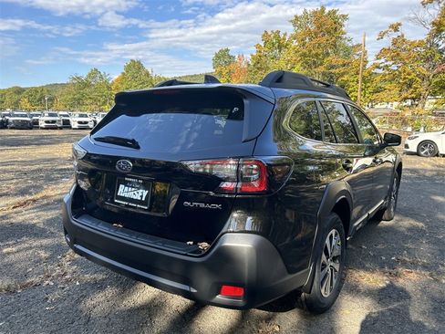 New 2025 Subaru Outback Premium image 8