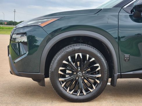 New 2026 Nissan Rogue Dark Armor FWD image 10