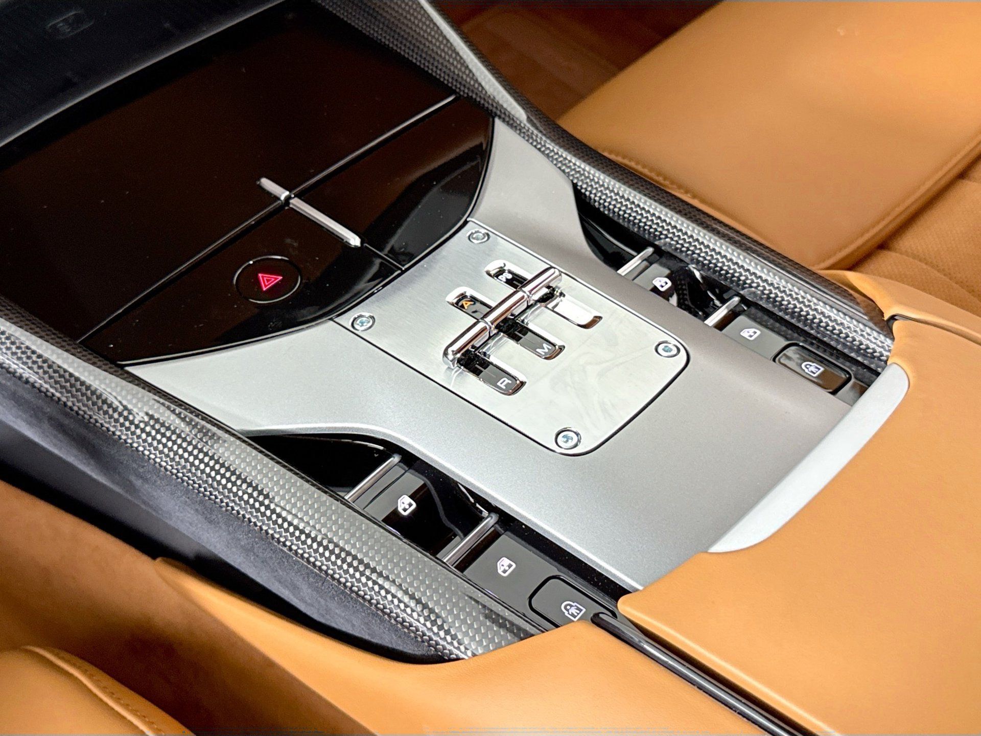 Certified 2025 Ferrari Purosangue AWD/4WD image 14