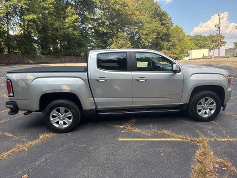 Used 2016 GMC Canyon SLE w/ SLE Convenience Package image 9