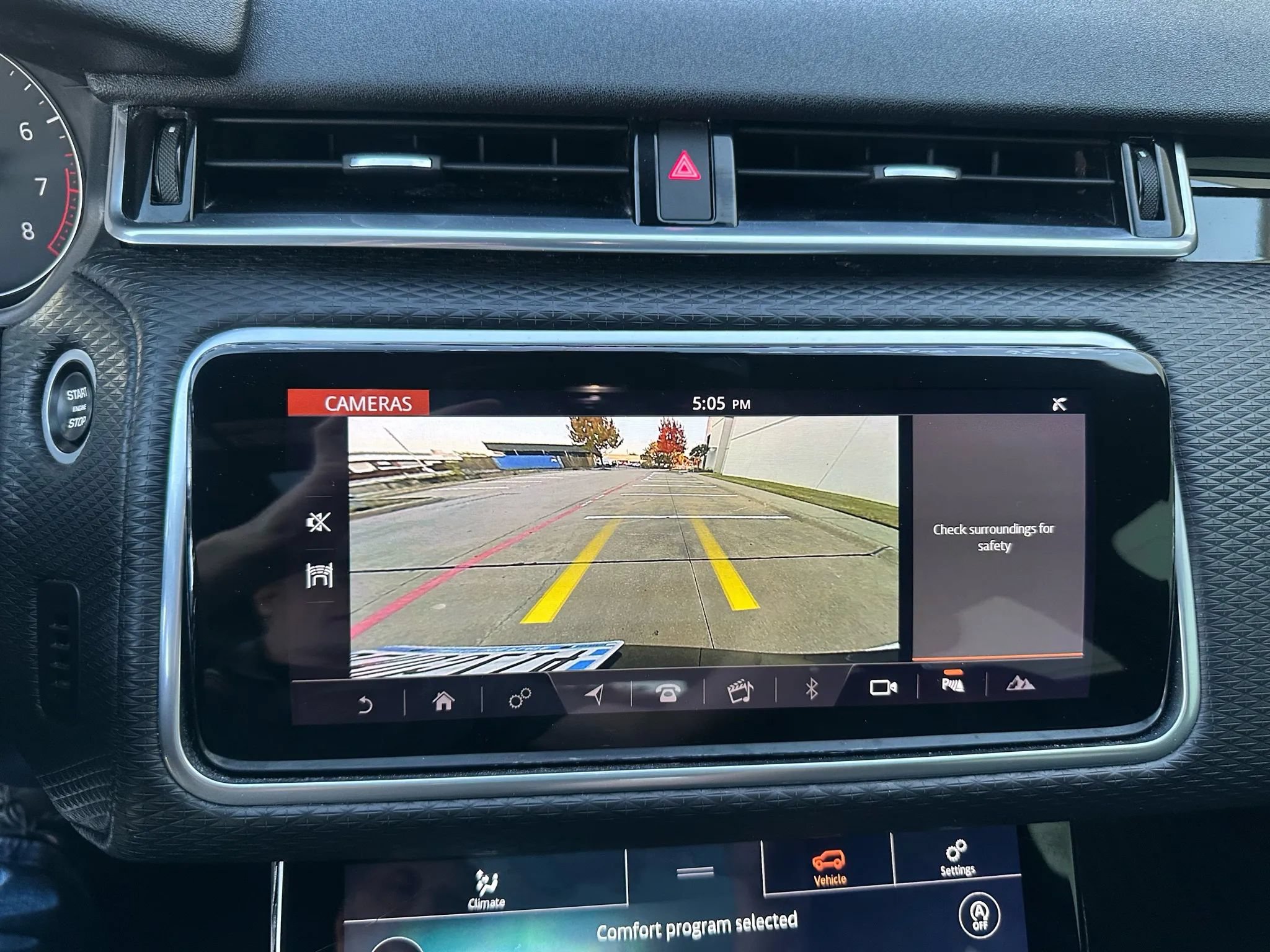 Used 2020 Land Rover Range Rover Velar R-Dynamic S AWD/4WD image 45