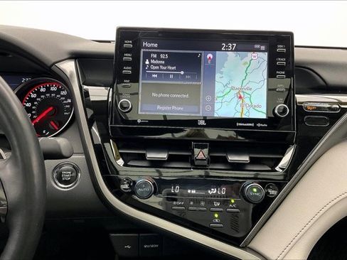 Used 2024 Toyota Camry XSE image 5