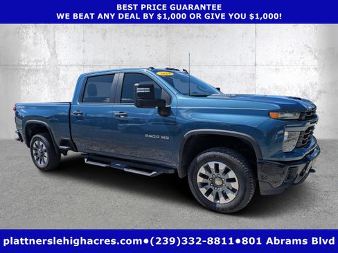 Used 2024 Chevrolet Silverado 2500 Custom w/ Custom Value Package AWD/4WD image 1