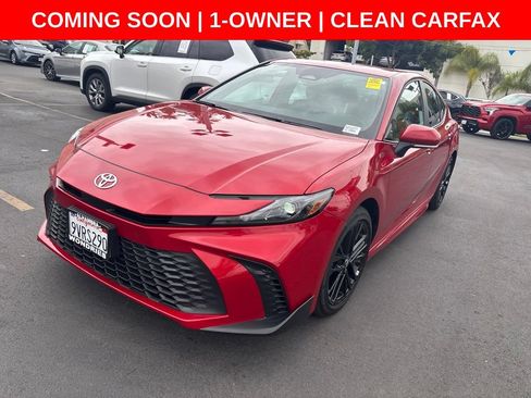 Used 2026 Toyota Camry SE FWD image 8
