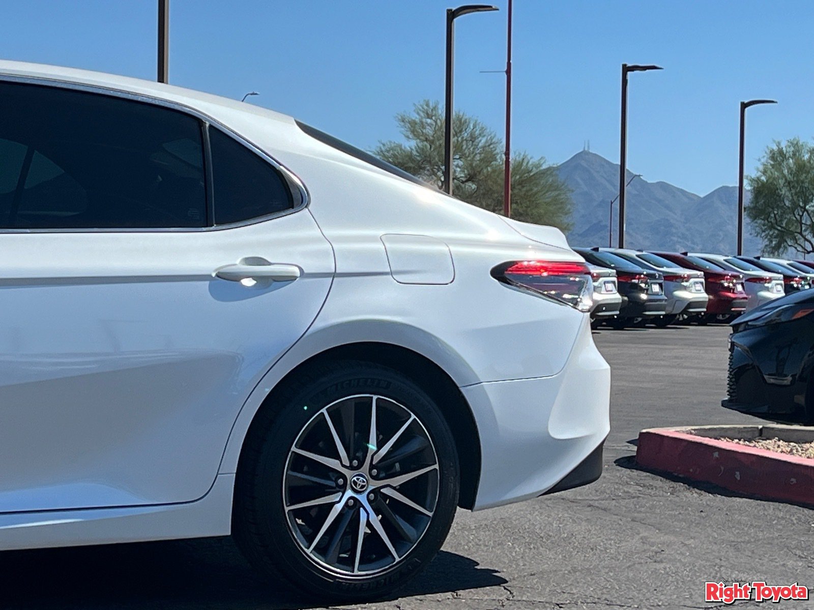 Certified 2022 Toyota Camry XLE FWD image 11