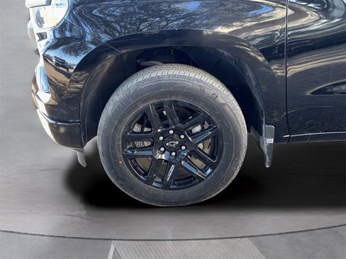 Used 2022 Chevrolet Silverado 1500 Custom image 45