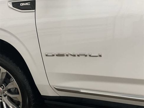 Used 2021 GMC Yukon Denali image 10