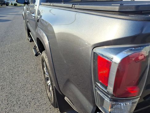 Used 2021 Toyota Tacoma Limited w/ Blackout Package (TMS) image 19