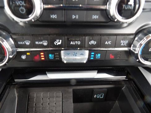 Used 2024 Ford F450 Limited w/ FX4 Off-Road Package image 19