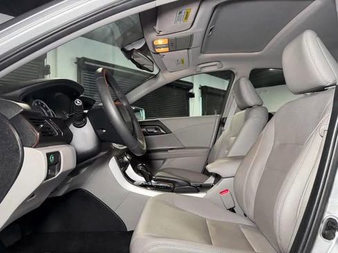 Used 2014 Honda Accord EX-L image 24