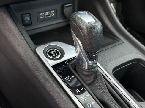 Used 2024 Nissan Sentra SV image 26