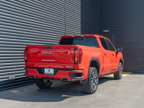 Used 2022 GMC Sierra 1500 AT4 w/ AT4 Preferred Package AWD/4WD image 9