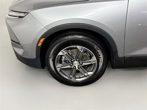 Used 2024 Chevrolet Blazer LT image 22