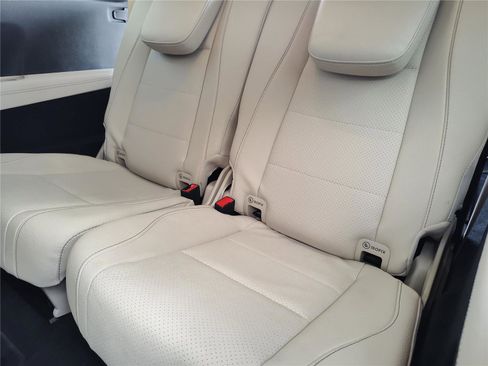 Certified 2025 Mercedes-Benz GLS 450 4MATIC image 28