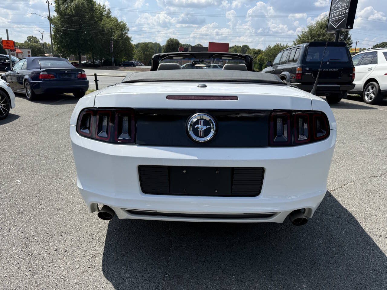Used 2014 Ford Mustang Premium RWD image 7