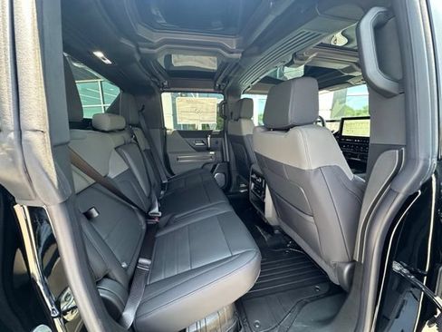New 2025 GMC Hummer EV 2X AWD/4WD image 30