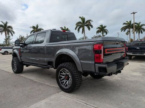 New 2026 Ford F250 Lariat w/ Black Appearance Package image 4