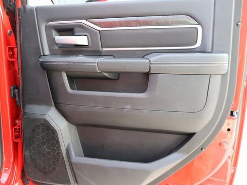 Used 2024 RAM 2500 Big Horn w/ Bed Utility Group image 11