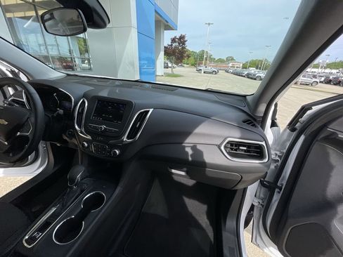Certified 2022 Chevrolet Equinox LT FWD image 29