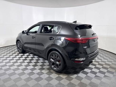 Used 2022 Kia Sportage Nightfall Edition image 5