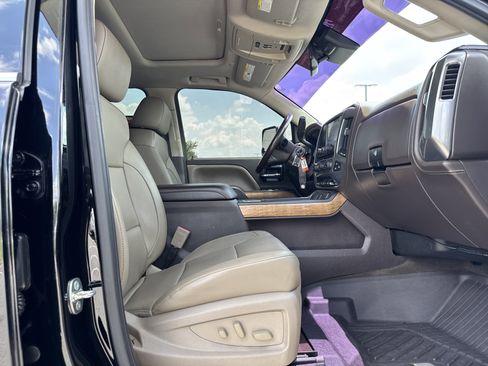 Used 2017 Chevrolet Silverado 1500 LTZ w/ Sport Package RWD image 29