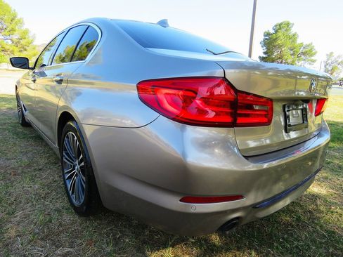 Used 2018 BMW 530i RWD image 4