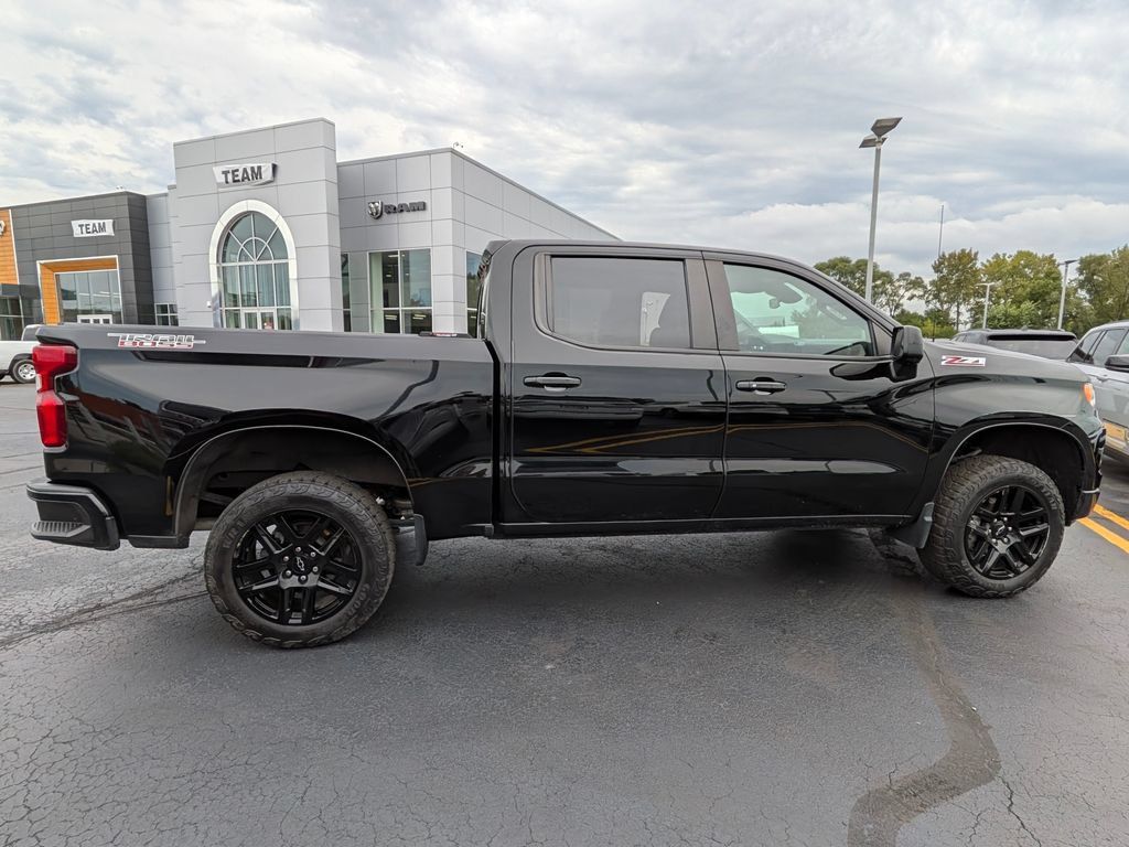 Used 2022 Chevrolet Silverado 1500 LT Trail Boss w/ LT Trail Boss Premium Package AWD/4WD image 10