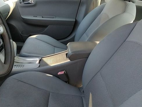 Used 2011 Chevrolet Malibu LS FWD image 7
