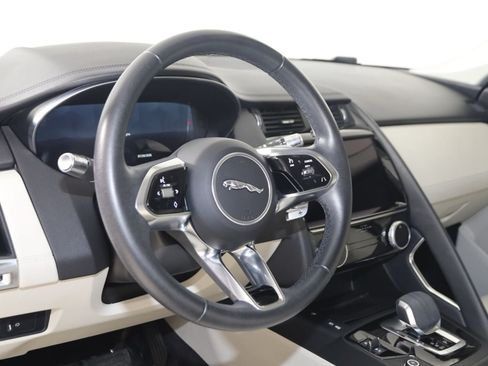 Used 2022 Jaguar E-PACE SE AWD/4WD image 6