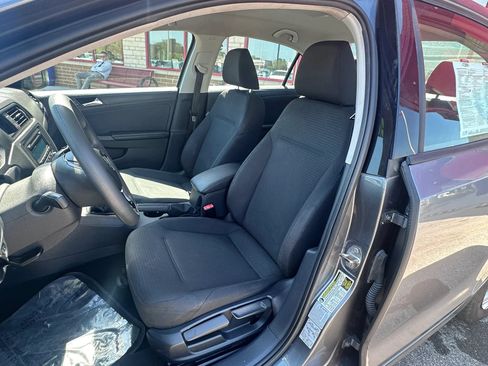 Used 2015 Volkswagen Jetta S FWD image 9