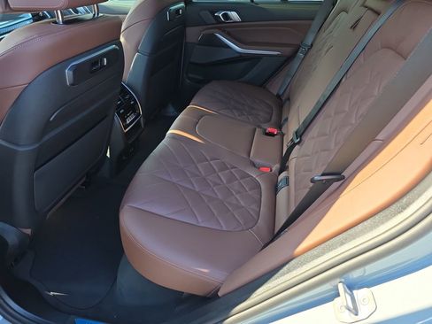 New 2026 BMW X5 M60i image 10