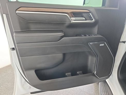 Certified 2024 Chevrolet Silverado 1500 LT Trail Boss w/ Convenience Package II AWD/4WD image 29