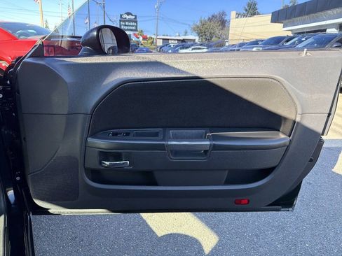Used 2013 Dodge Challenger R/T Plus RWD image 21