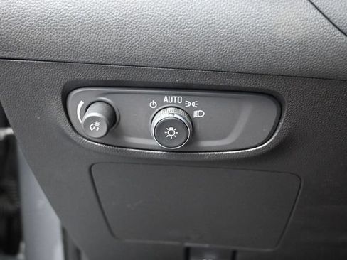 Used 2025 Buick Encore GX Preferred AWD/4WD image 30