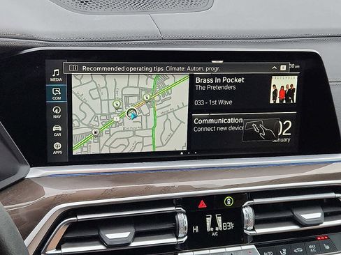 Certified 2022 BMW X5 xDrive45e image 16