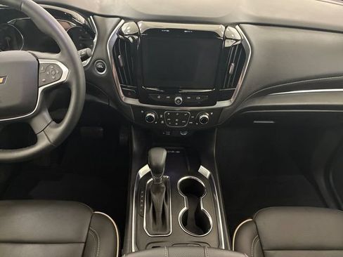 Certified 2023 Chevrolet Traverse Premier FWD image 21