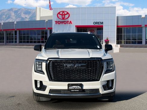 Used 2023 GMC Yukon XL Denali Ultimate image 2