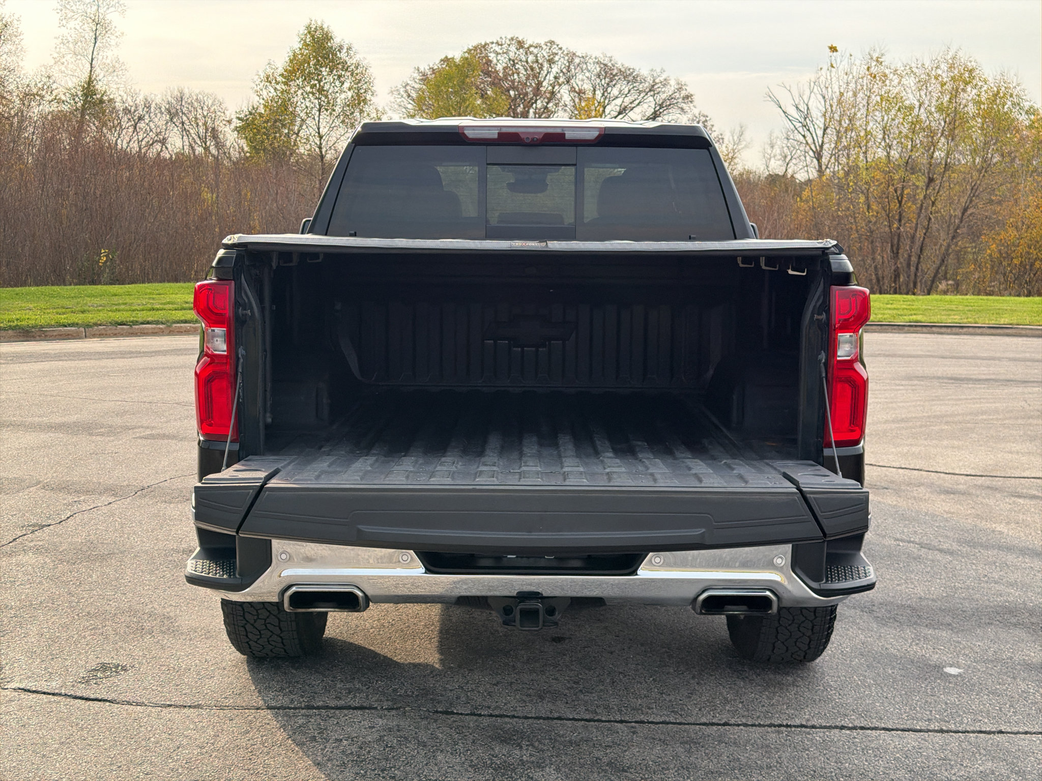 Used 2024 Chevrolet Silverado 1500 LTZ w/ LTZ Premium Package AWD/4WD image 10