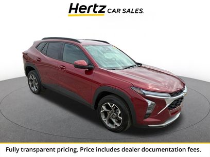 Used 2025 Chevrolet Trax LT
