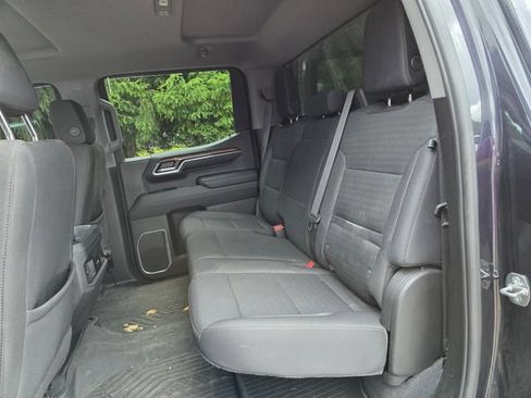 Used 2022 Chevrolet Silverado 1500 LT Trail Boss w/ Protection Package AWD/4WD image 9