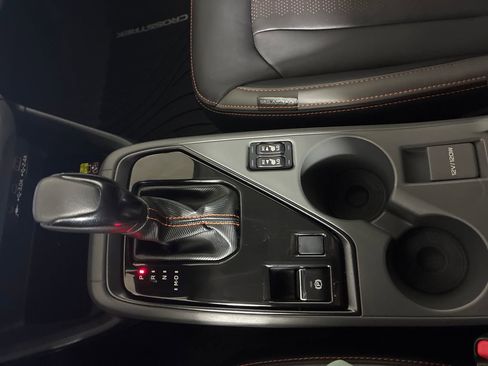 Certified 2025 Subaru Crosstrek 2.5i Limited w/ Popular Package #4A image 32