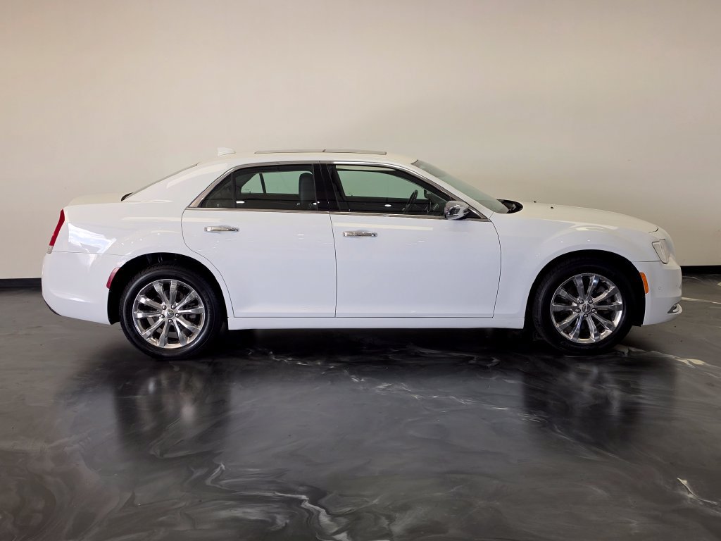 Used 2015 Chrysler 300 C w/ Light Group AWD/4WD image 26