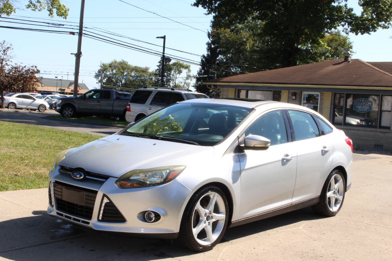 Used 2014 Ford Focus Titanium FWD image 5