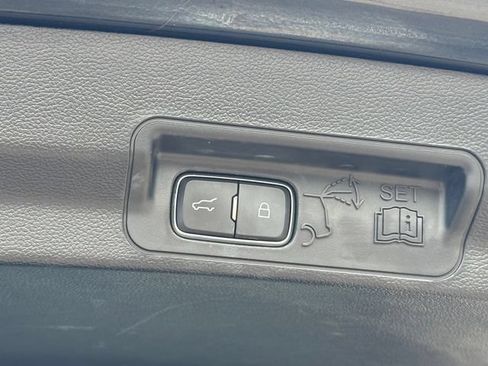 Certified 2023 Ford Explorer XLT w/ Equipment Group 202A AWD/4WD image 30